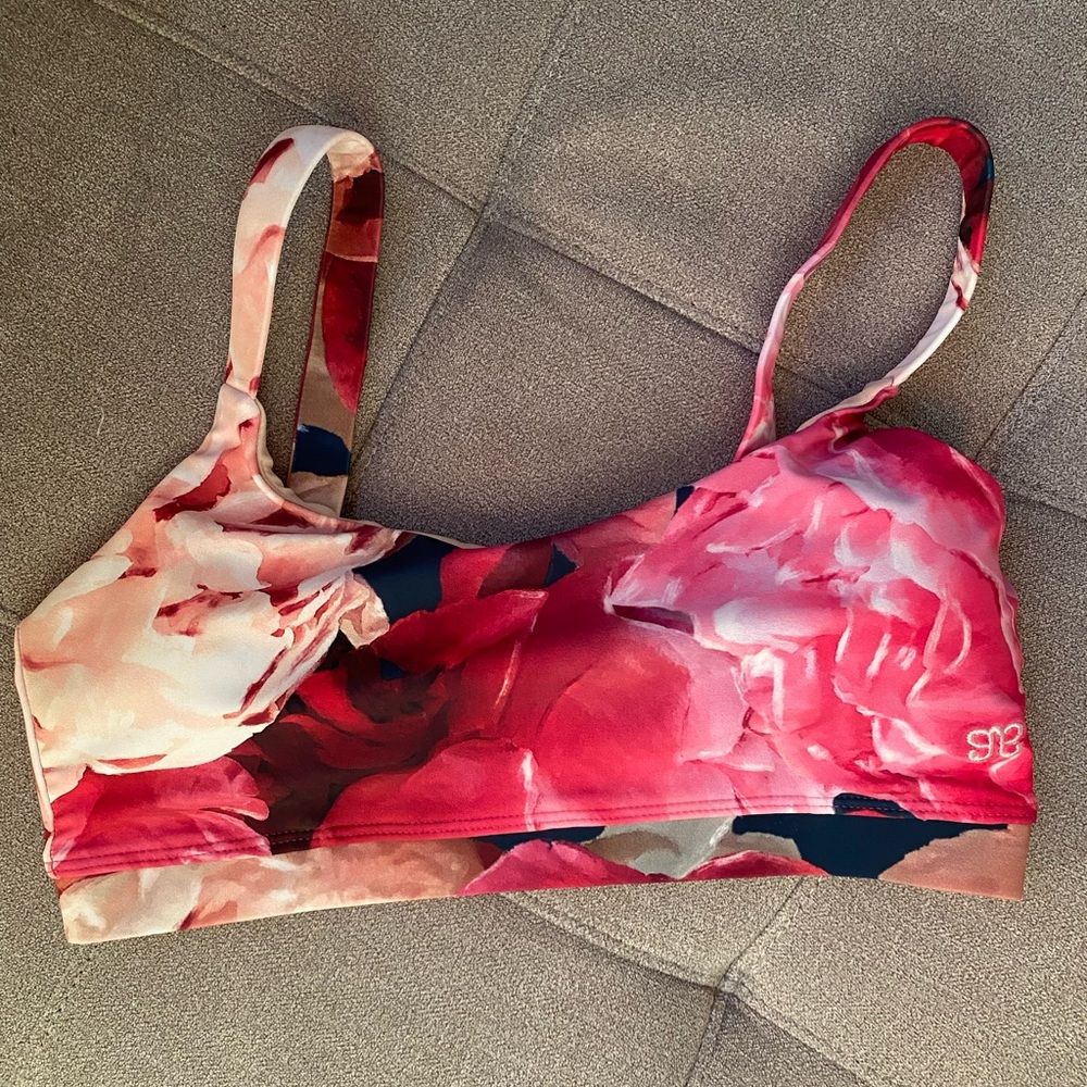 NWOT Albion momentum bra size small, peony